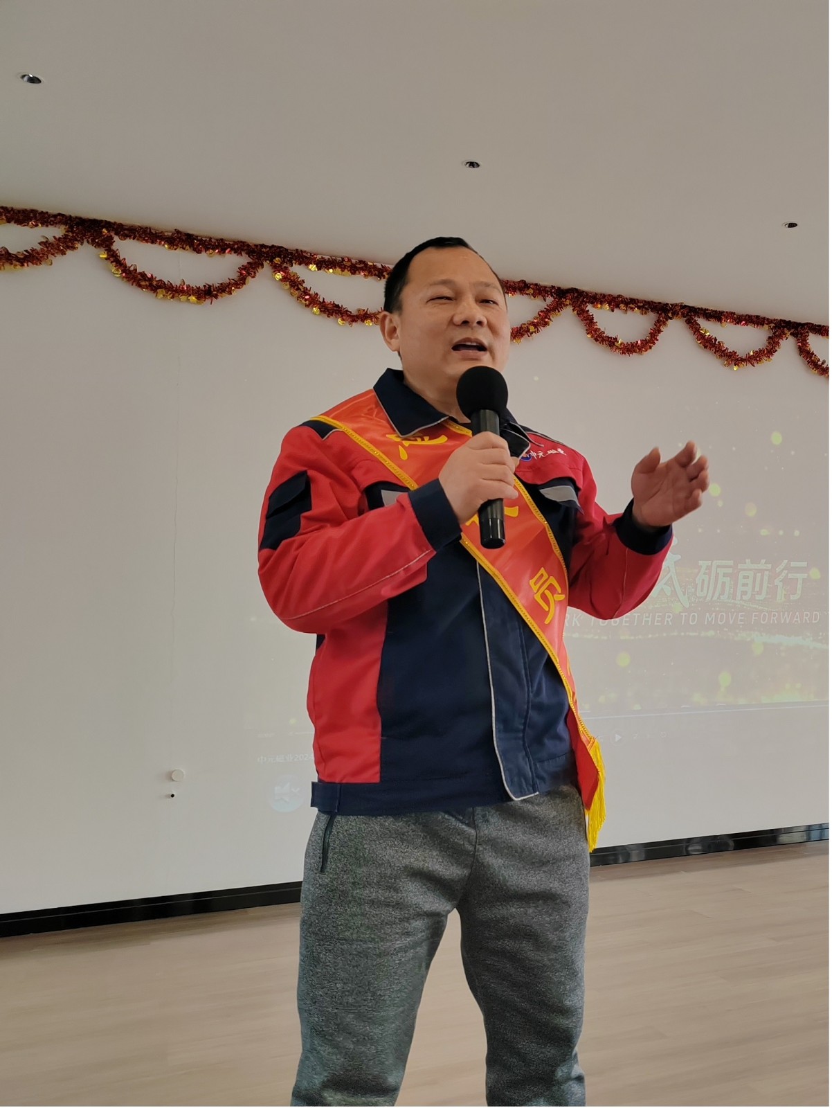 1737683081845121.jpg 1737683081845121.jpg