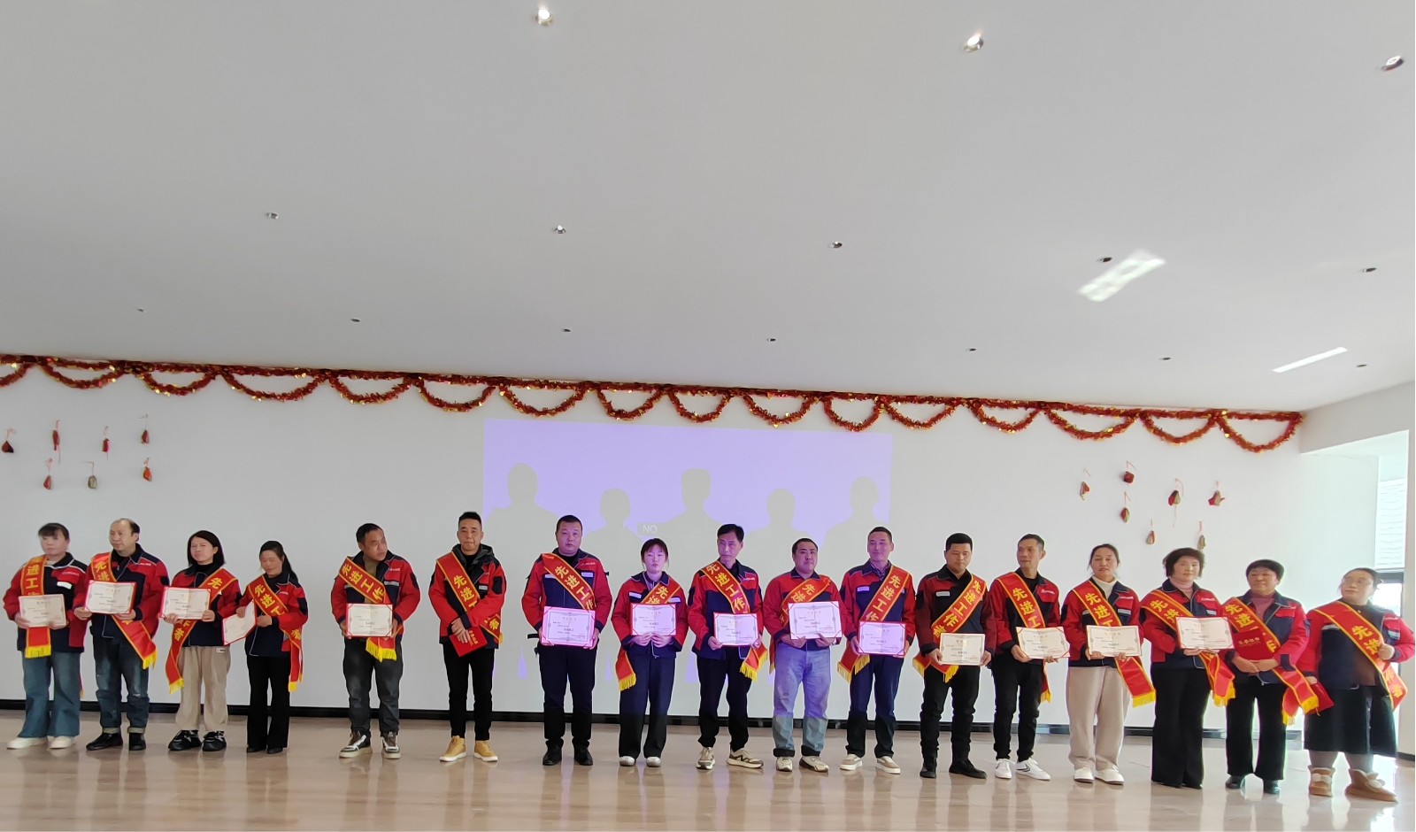 1737683081979998.jpg 1737683081979998.jpg